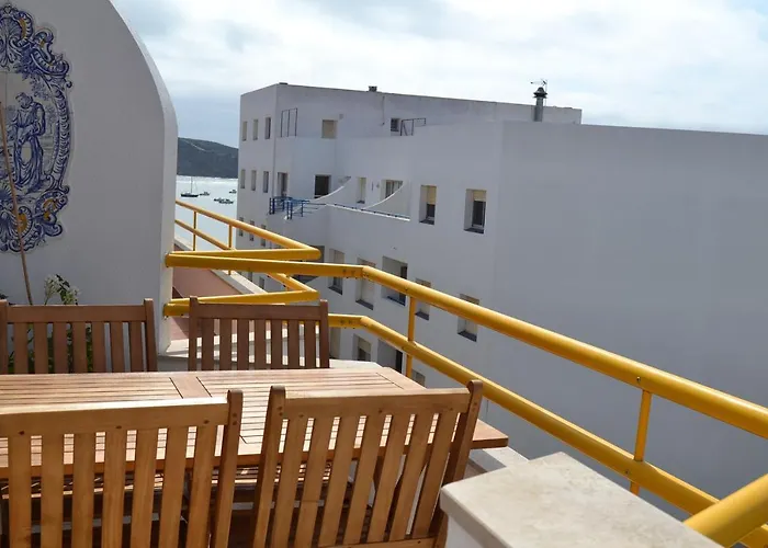 Eric- No Centro Da * 상 마르티뇨 두 포르투