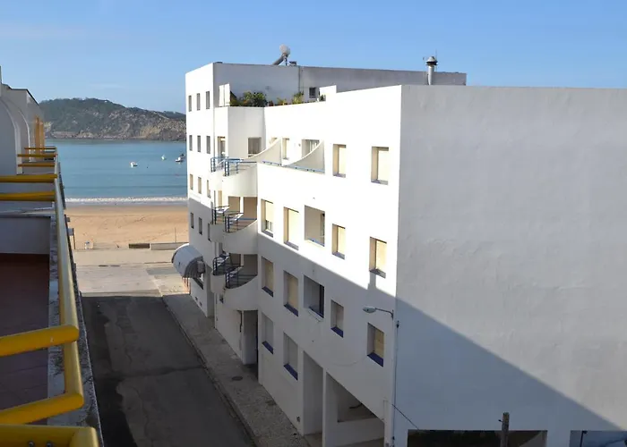 Eric- No Centro Da * 상 마르티뇨 두 포르투